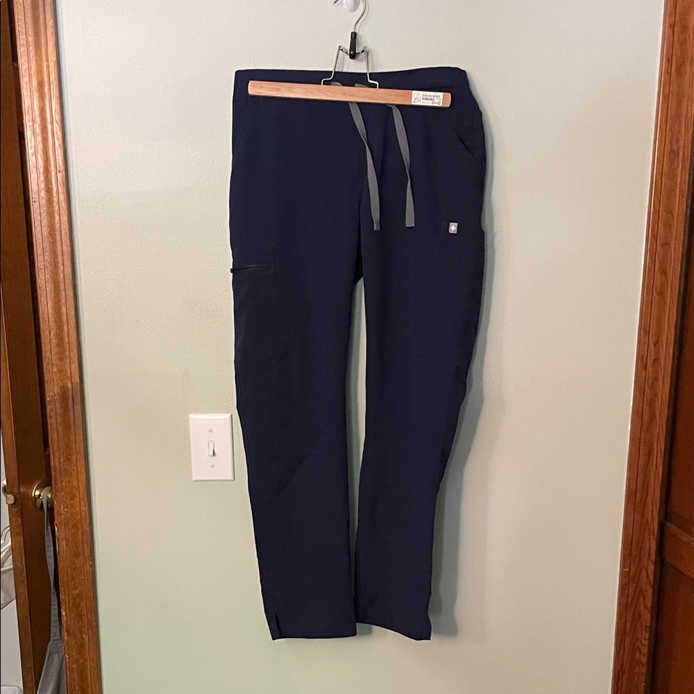 Figs Women's Navy Drawstring Yola 11 pocket Scrub Pants